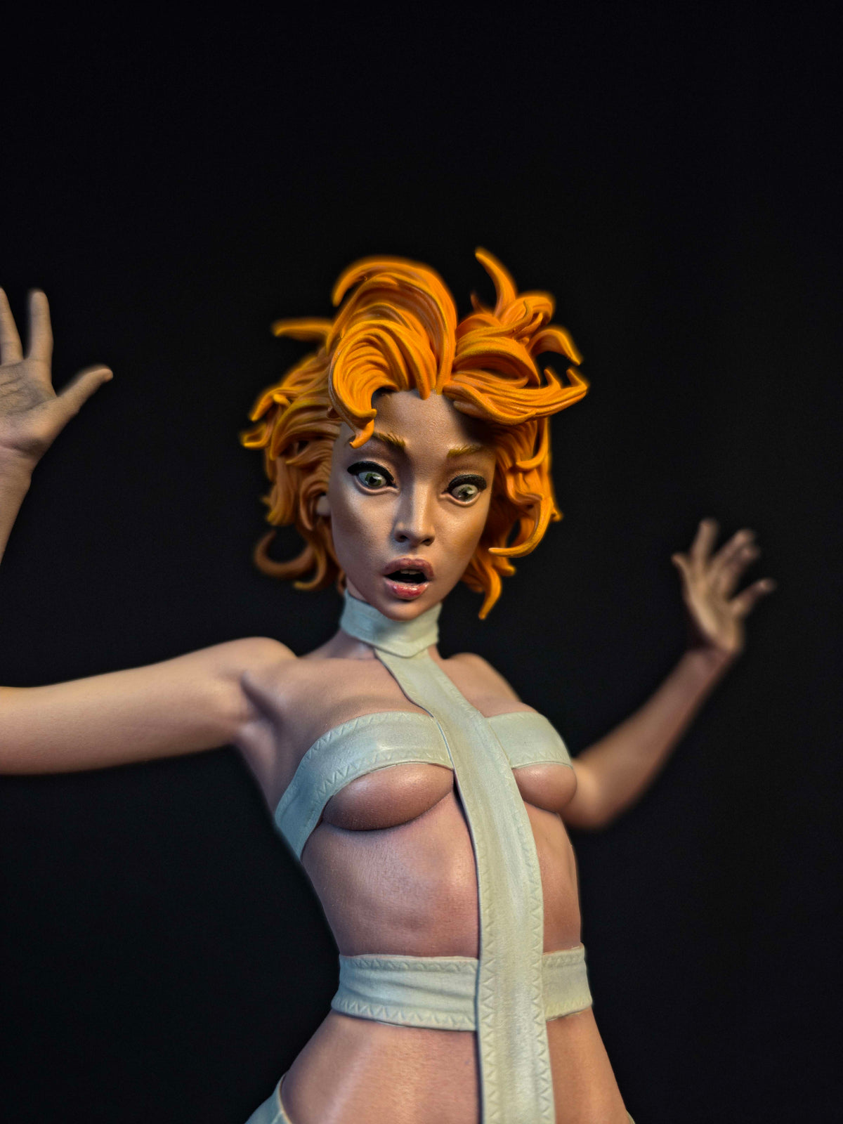 Fully Painted 1/6 Scale Leeloo Dallas