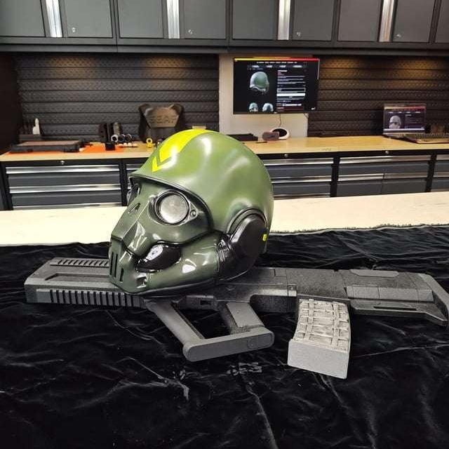 Mediocre StudiosAF-50 Noxious RangerCosplay Helmet