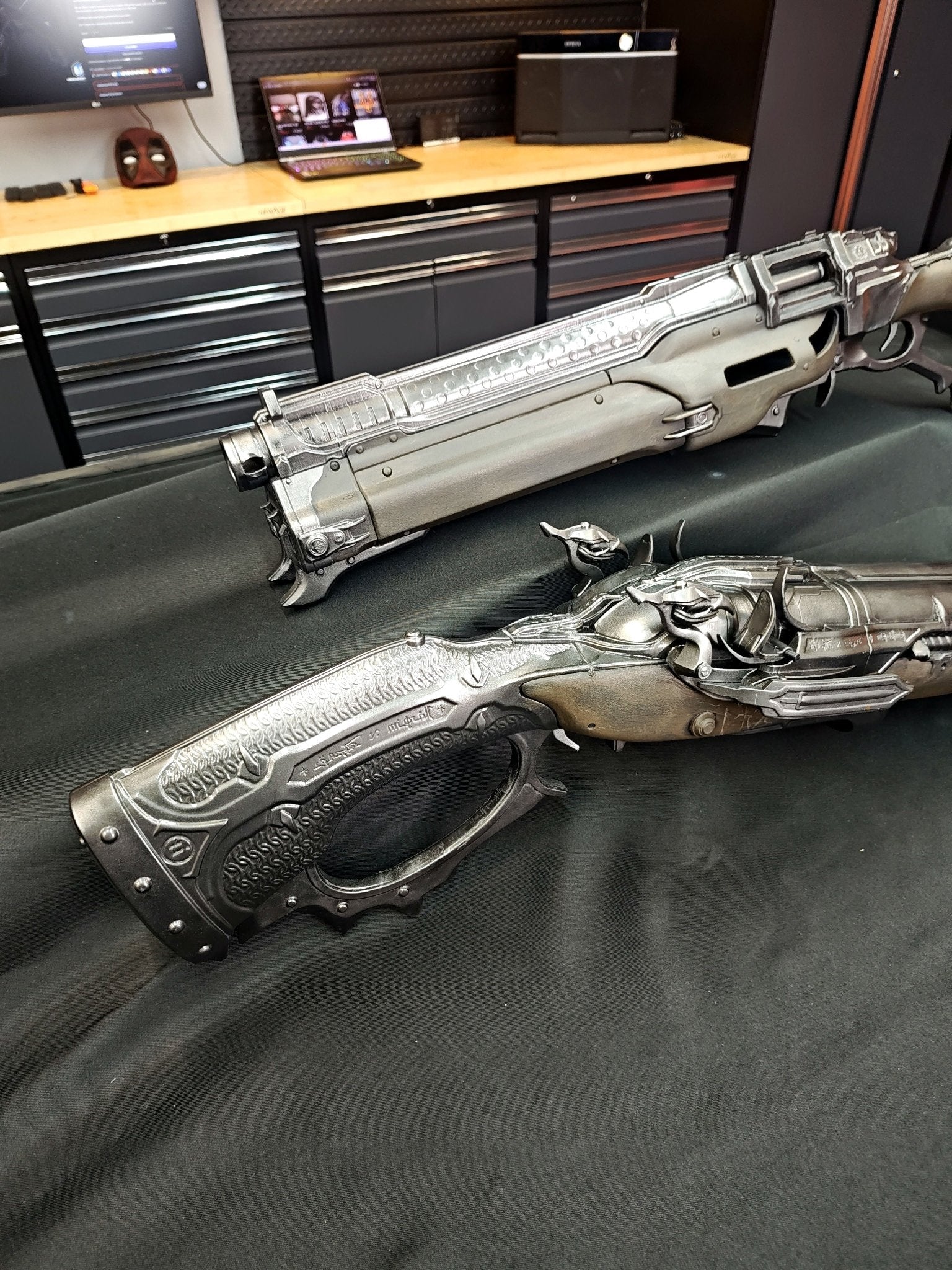 Mediocre StudiosDoom Slayer ShotgunsCosplay