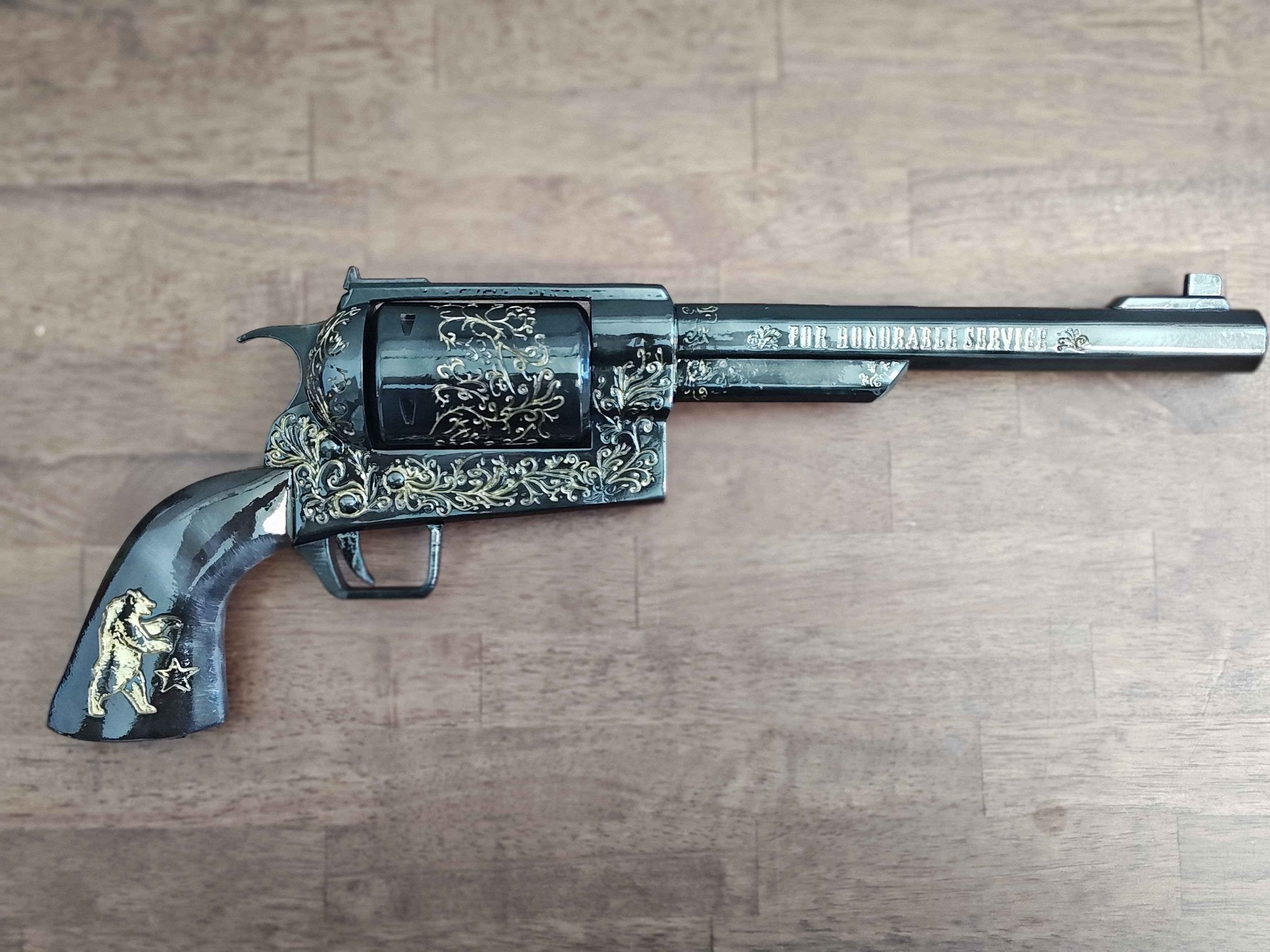 Mediocre StudiosFallout Ranger Sequoia PistolProps