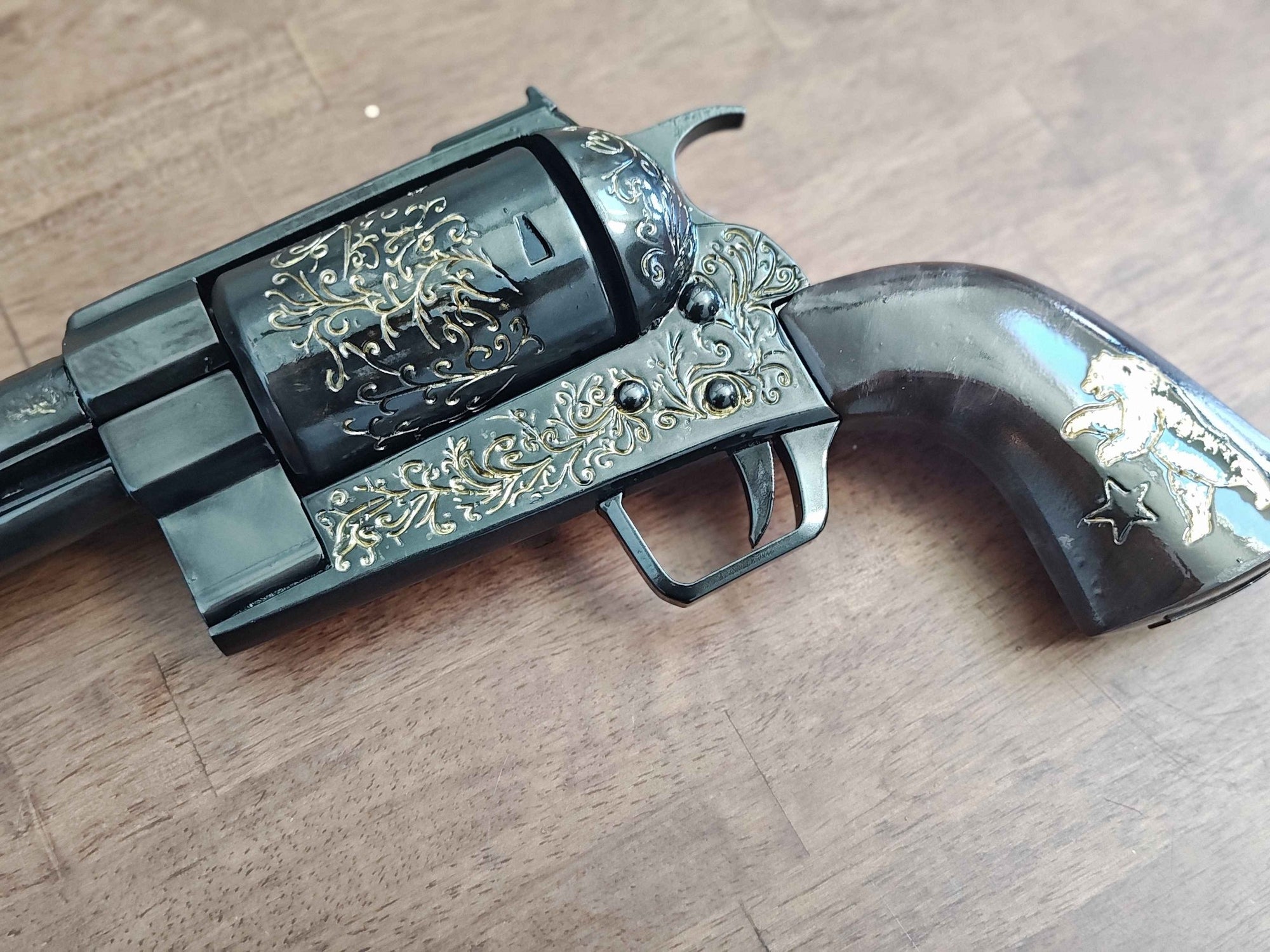 Mediocre StudiosFallout Ranger Sequoia PistolProps