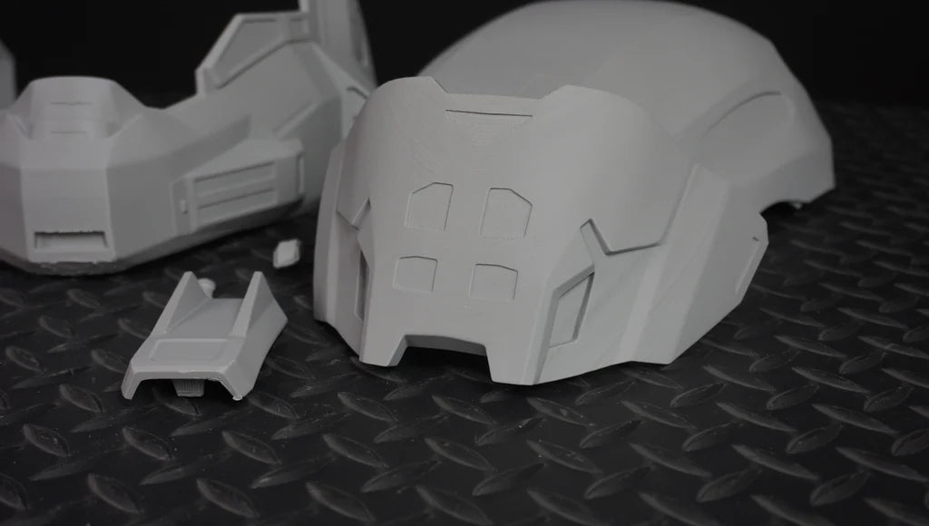 Mediocre StudiosHalo Reach Noble 6 Helmet - DIYCosplay Helmet