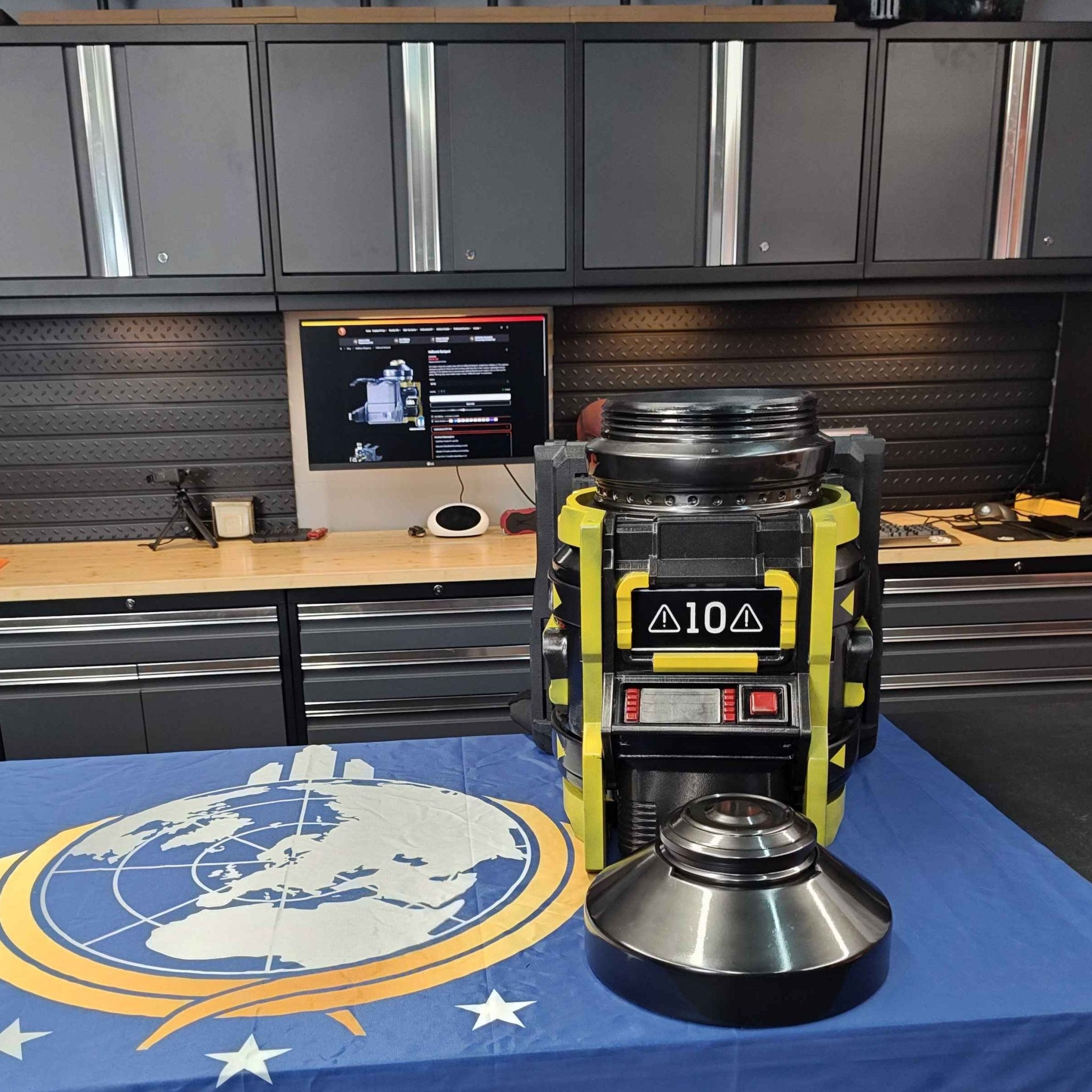 Mediocre StudiosHellbomb BackpackProps