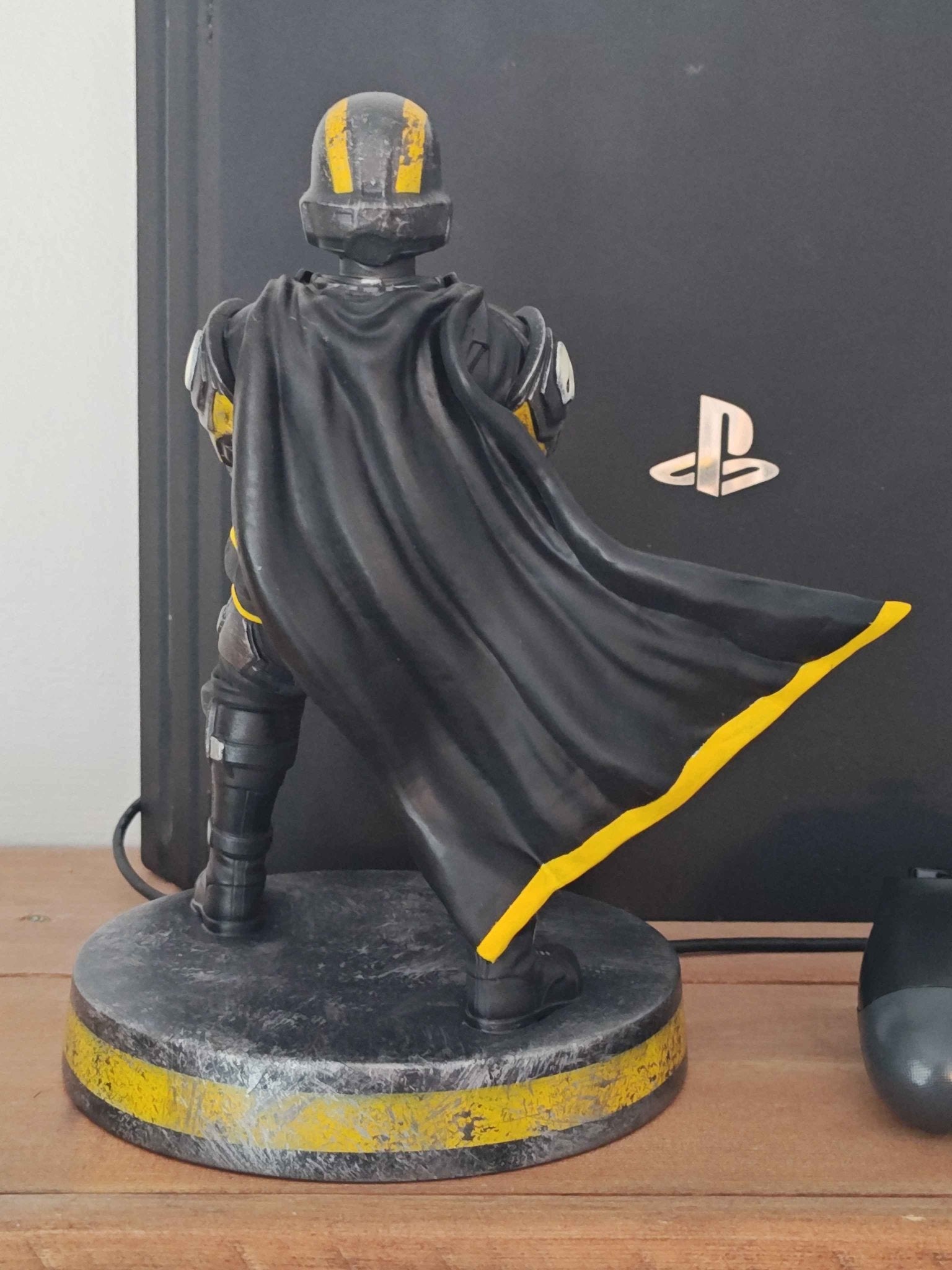 Mediocre StudiosHelldivers 2 Controller HolderSculpture