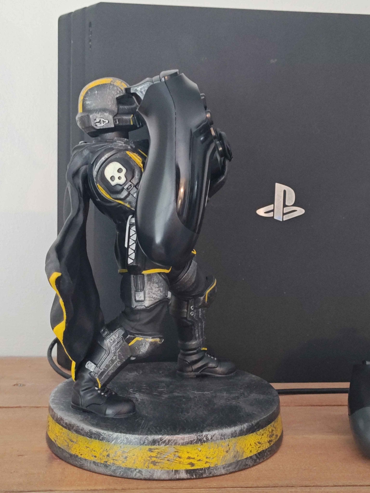 Mediocre StudiosHelldivers 2 Controller HolderSculpture