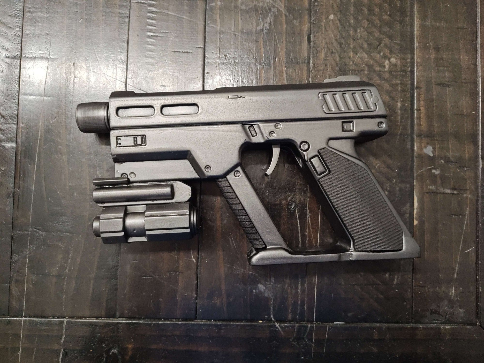 Mediocre StudiosHelldivers Peacemaker PistolCostume Accessories