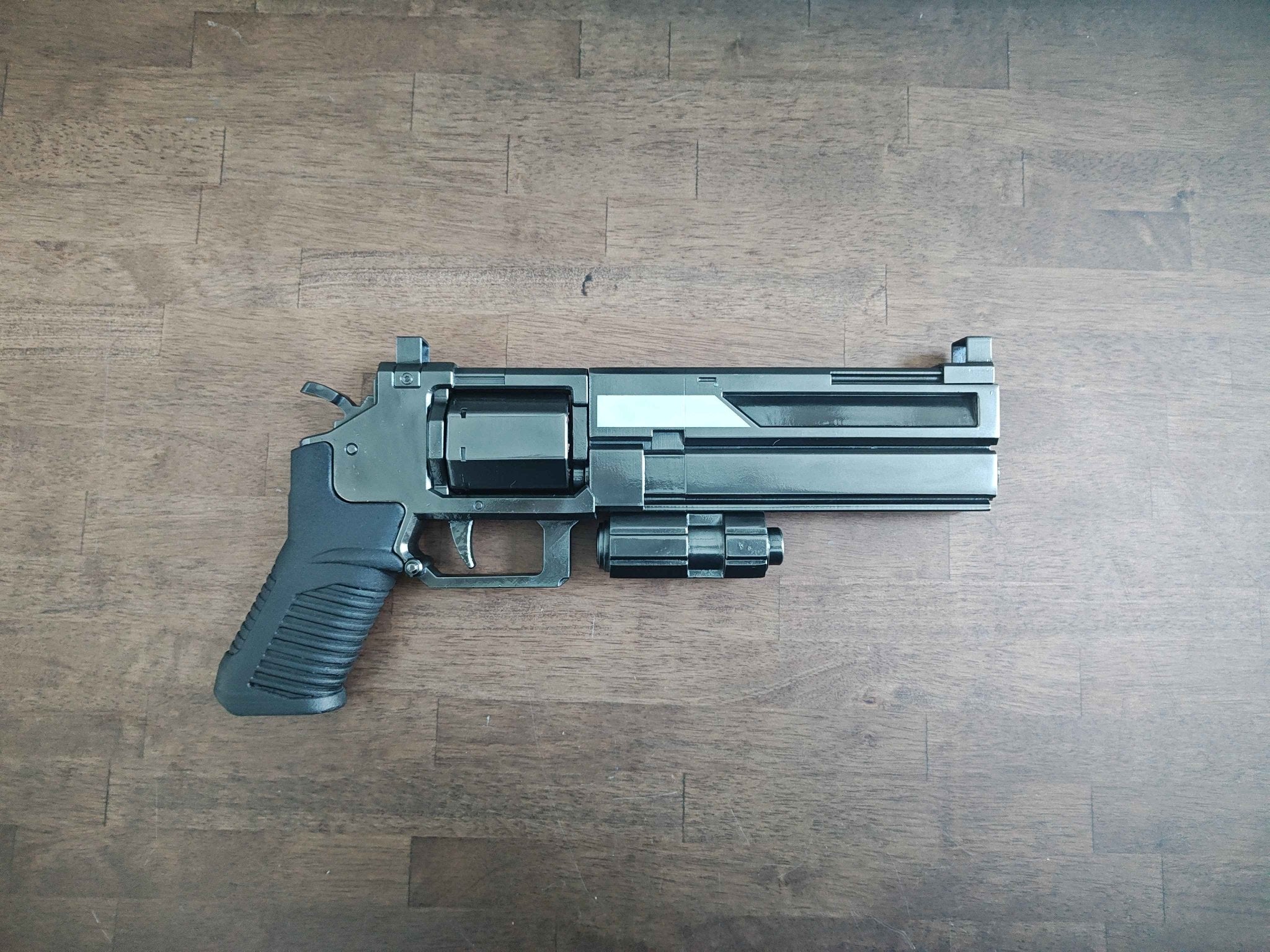 Mediocre StudiosHelldivers Senator RevolverCostume Accessories