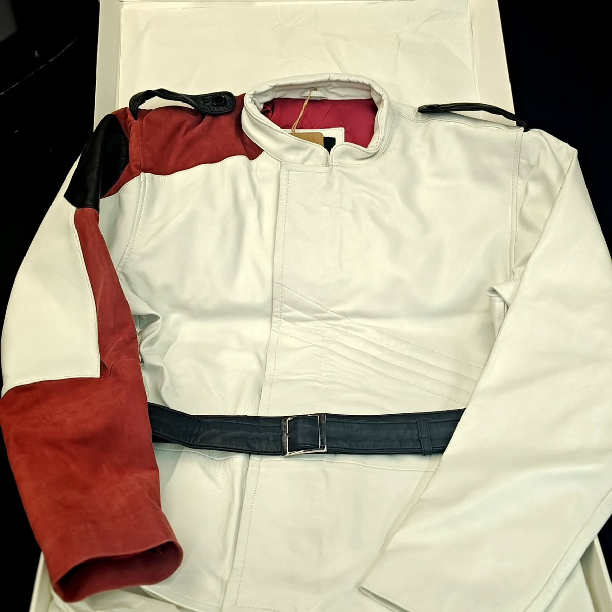 Mediocre StudiosInspector ArmorCosplay