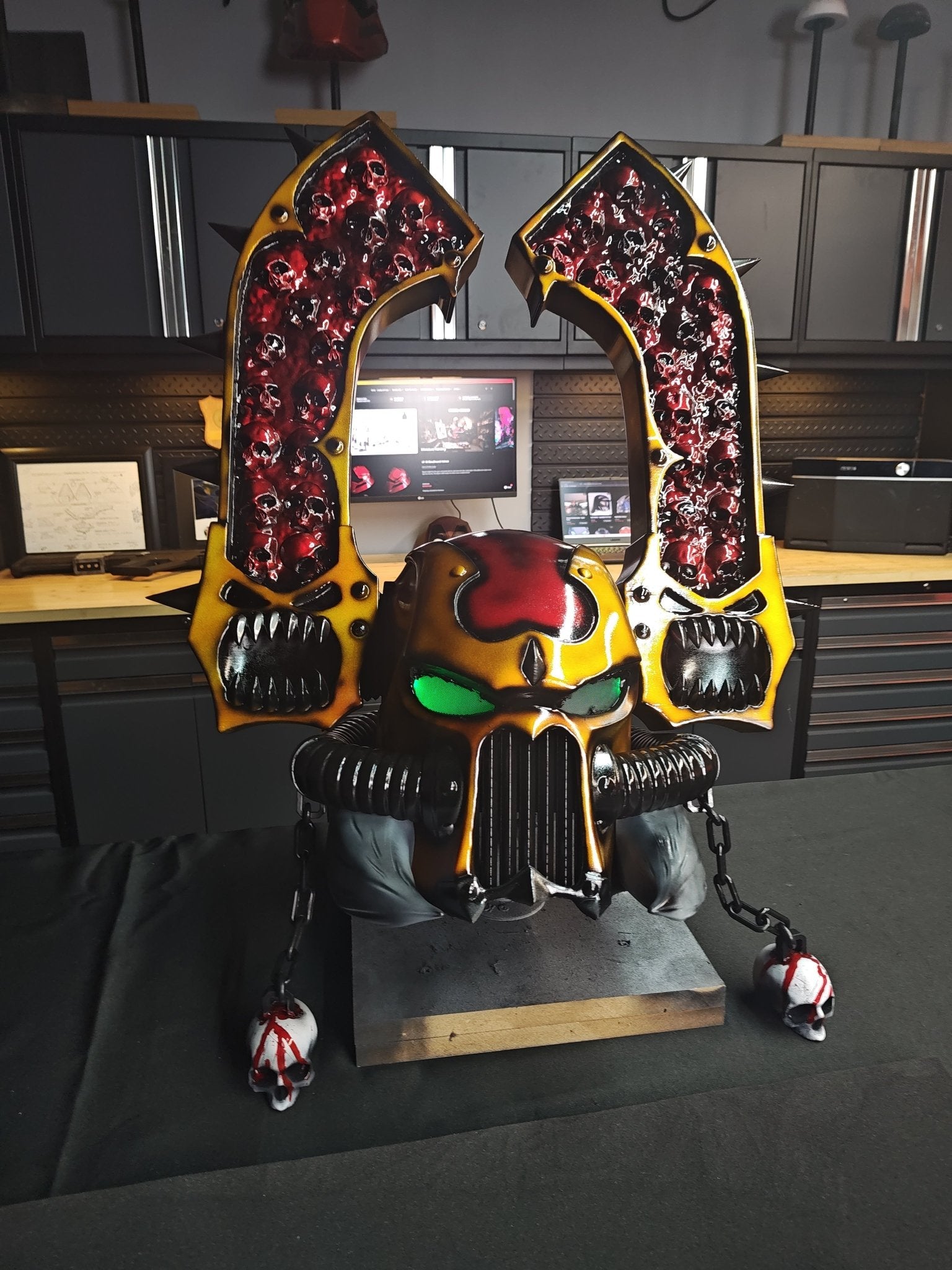 Mediocre StudiosKrusty the LoyalCosplay Helmet