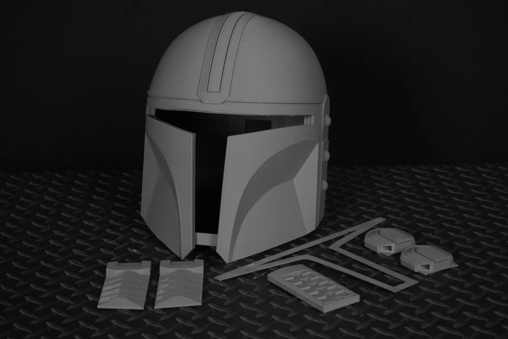 Mediocre StudiosMando Helmet - DIY KitCosplay Helmet