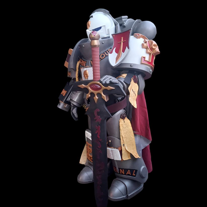 Mediocre StudiosSilver Squires - Warden Full Armor SetCosplay